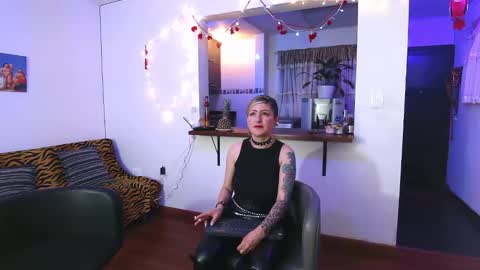 Maria fernanda online show from February 2025 02:14:01 AM