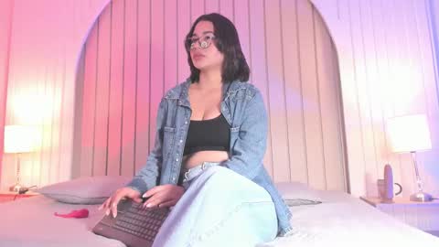 Snapshot of maria_gil chatting on January 2026 11:58:01 AM Maria online show from January 2026 11:58:01 AM