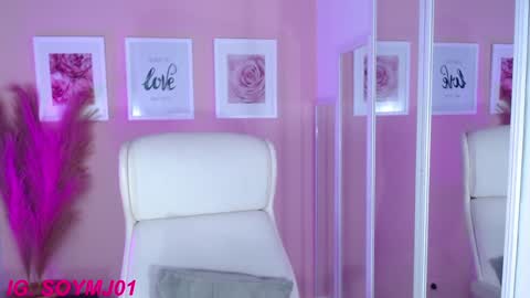 Snapshot of maria_jones chatting on December 2024 03:19:02 PM Instagram soymj01 online show from December 2024 03:19:02 PM