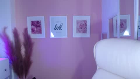 Snapshot of maria_jones chatting on January 2025 02:18:01 PM Instagram soymj01 online show from January 2025 02:18:01 PM