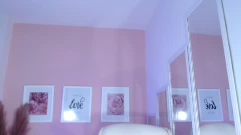 Snapshot of maria_jones chatting on January 2025 12:02:02 PM Instagram soymj01 online show from January 2025 12:02:02 PM