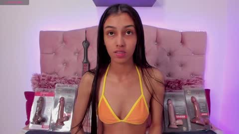 Snapshot of maria_skinny_ chatting on February 2025 11:26:01 PM My name is Valentina online show from February 2025 11:26:01 PM