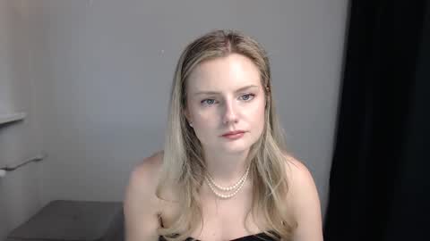 Maria  3 online show from December 2024 01:13:01 PM