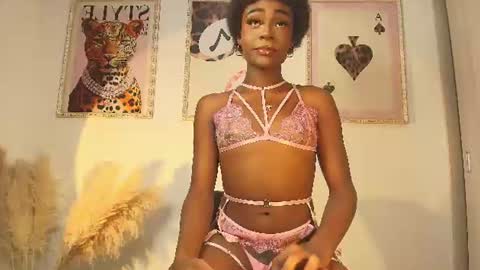 Snapshot of mariablush_ chatting on July 2026 12:02:01 AM online show from July 2026 12:02:01 AM
