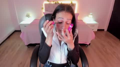 Snapshot of mariam_lopez__ chatting on June 2026 03:30:02 AM Mariam online show from June 2026 03:30:02 AM