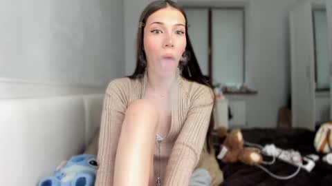 Snapshot of mariamceleste chatting on May 2026 02:28:01 AM Mariam online show from May 2026 02:28:01 AM