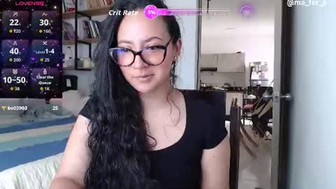 Snapshot of mariamualata chatting on June 2026 06:01:02 PM mariamualata online show from June 2026 06:01:02 PM