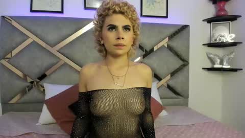 Marian online show from February 2025 02:42:01 AM