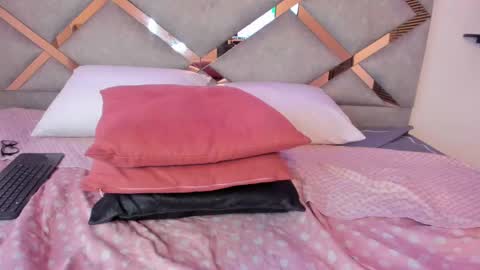 Marian online show from February 2025 08:53:02 AM