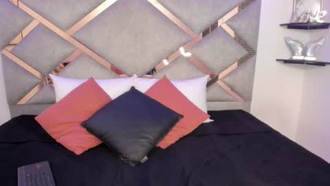 Marian online show from March 2025 02:41:01 AM