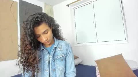 Marian online show from December 2025 11:04:01 AM