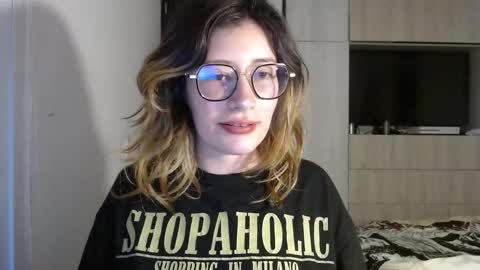 Mariana online show from December 2024 06:09:02 PM