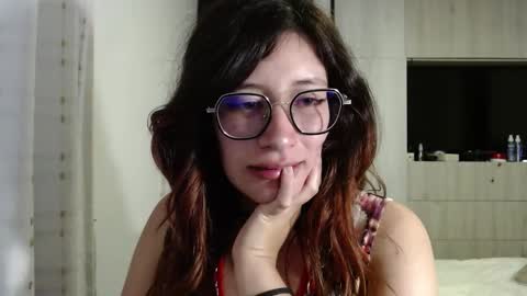 Mariana online show from March 2025 10:42:01 PM