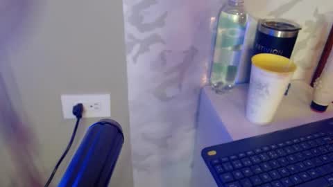 Mariana online show from November 2025 11:54:02 AM