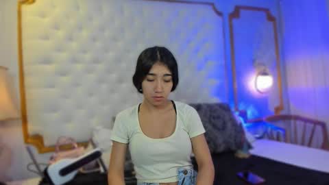 Mariana   online show from December 2025 11:17:01 AM