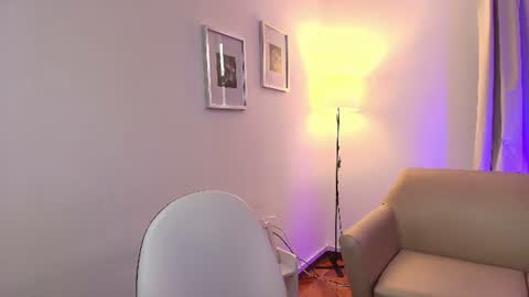Snapshot of mariana_owen chatting on July 2026 12:44:02 PM online show from July 2026 12:44:02 PM
