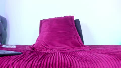 Mariana Preciado online show from February 2025 06:02:01 PM