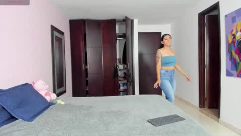 Snapshot of marianaandvalen chatting on February 2026 11:05:02 AM MARIANA Y VALENTINA online show from February 2026 11:05:02 AM