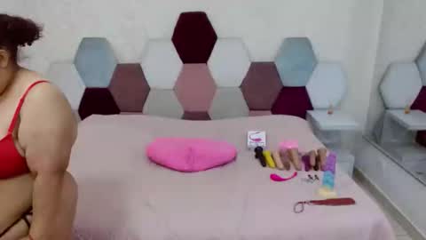 mariana online show from February 2026 06:01:02 PM