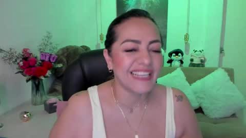 Snapshot of marianalopez81 chatting on February 2025 12:16:01 AM Mariana Lopez online show from February 2025 12:16:01 AM