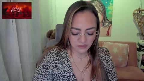 Snapshot of marianalopez81 chatting on September 2025 12:11:01 AM Mariana Lopez online show from September 2025 12:11:01 AM