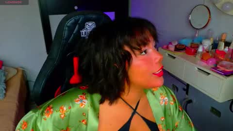 Mariana Prada online show from October 2025 02:28:01 PM