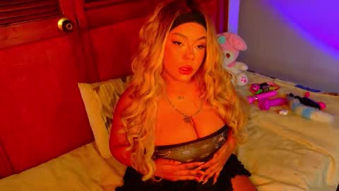 Mariana Prada online show from November 2025 11:42:01 AM