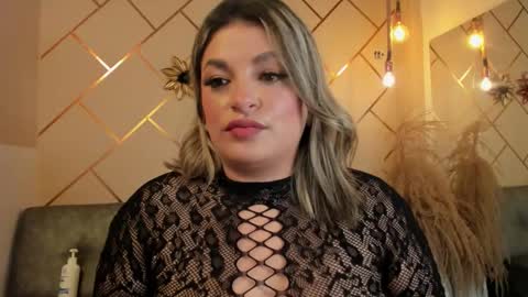 marianeporter online show from November 2025 02:21:01 AM