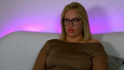 Maria online show from October 2025 07:07:02 AM