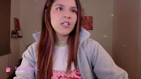 mariangeel_ online show from January 2026 12:46:01 AM