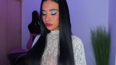 Snapshot of marianne__ chatting on July 2026 04:52:01 AM M A R I A N E online show from July 2026 04:52:01 AM