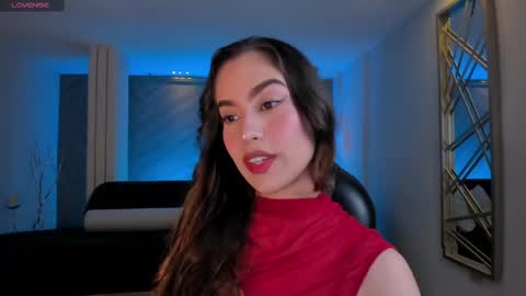 Marianne  online show from October 2025 08:17:02 PM