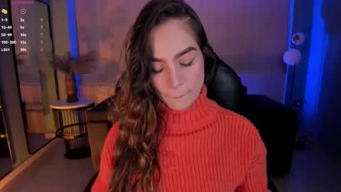 Marianne  online show from October 2025 09:00:02 PM