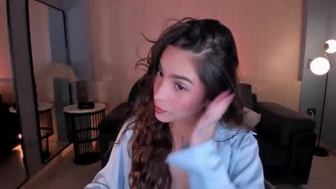 Marianne  online show from March 2026 08:59:01 PM