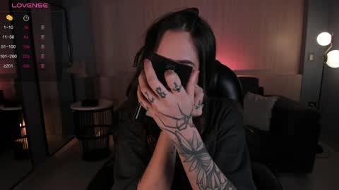 Marianne  online show from April 2026 12:49:02 AM