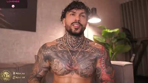 Snapshot of mariano_costa chatting on June 2026 04:50:01 AM Mariano Costa online show from June 2026 04:50:01 AM