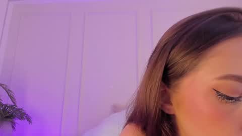 Maria Pettit online show from March 2025 03:18:02 PM