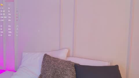 Maria Pettit online show from October 2025 10:59:02 AM