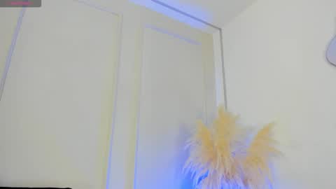 Maria Pettit online show from November 2025 11:32:02 AM