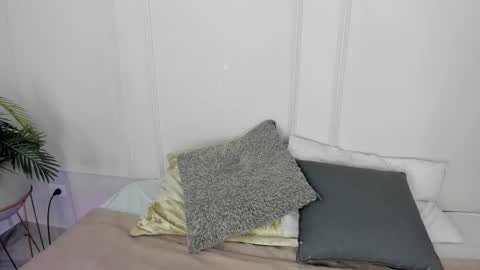 Snapshot of mariapettit chatting on February 2026 11:41:01 AM Maria Pettit online show from February 2026 11:41:01 AM