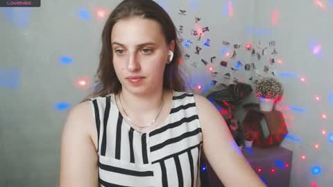 Snapshot of mariatess_ chatting on June 2026 01:10:01 PM Mariia online show from June 2026 01:10:01 PM
