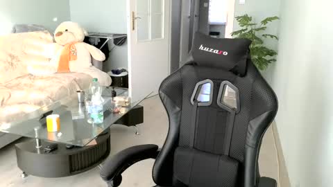 maribor5879 online show from February 2025 02:42:02 PM