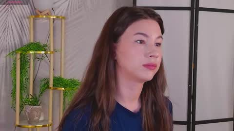 Snapshot of marie_diaze chatting on May 2026 05:13:02 AM Marie LEAVE YOUR WITH ME online show from May 2026 05:13:02 AM
