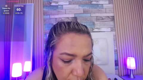 Snapshot of marie_hss chatting on May 2026 02:11:01 PM marie_hss online show from May 2026 02:11:01 PM