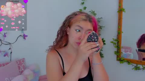 Snapshot of marieetaylor chatting on July 2026 06:24:02 PM Mariee online show from July 2026 06:24:02 PM