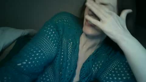 Mariejojo online show from December 2025 12:03:02 PM