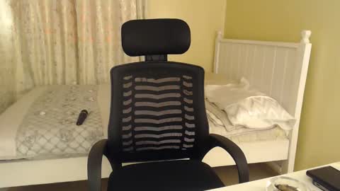 mariejuana online show from November 2025 11:42:01 AM