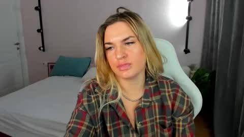 Mariel online show from March 2026 01:42:02 AM