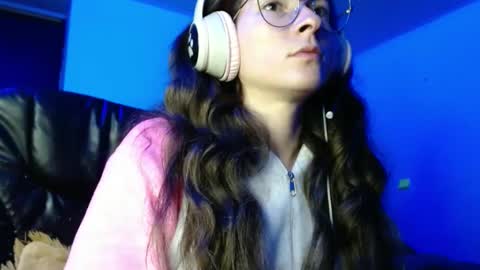 Mariie online show from February 2025 12:24:01 AM