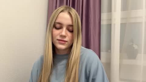 Sofia online show from February 2026 03:35:02 PM